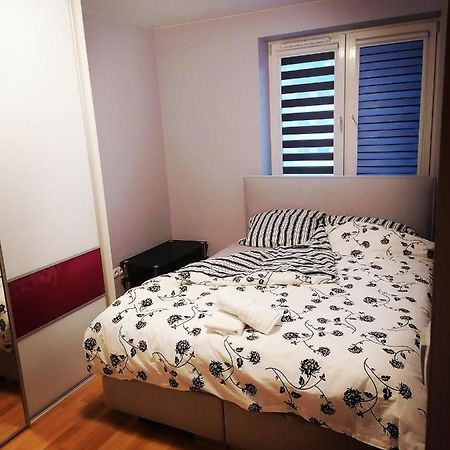 Апартаменты Apartament Luxbibi Жешув Экстерьер фото